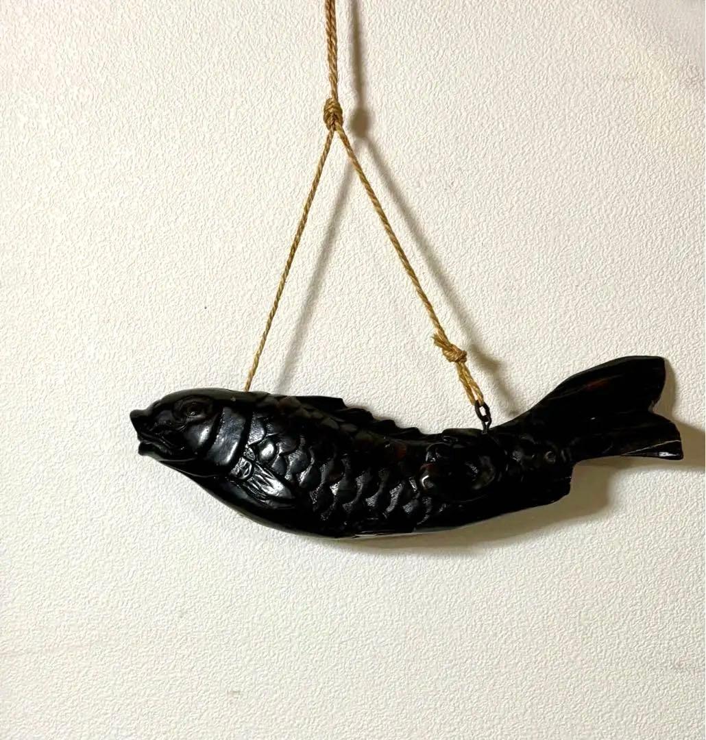 【民藝】囲炉裏・自在鉤◇木彫りの鯉・荒縄付@Folk Art Amazon.co.jp: 囲炉裏 自在鉤 飾り 鯉 魚 木彫 古道具 : ホーム＆キッチン