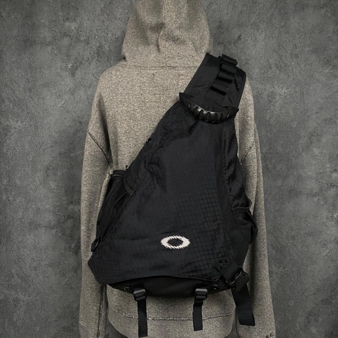 しめじ嫌い様専用 正規品 OAKLEY 00s Y2K ワンショルダーバッグ
