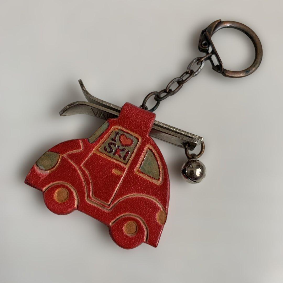 昭和レトロ 牛革製 ビートル スキー板 キーホルダー I LOVE SKI 美品