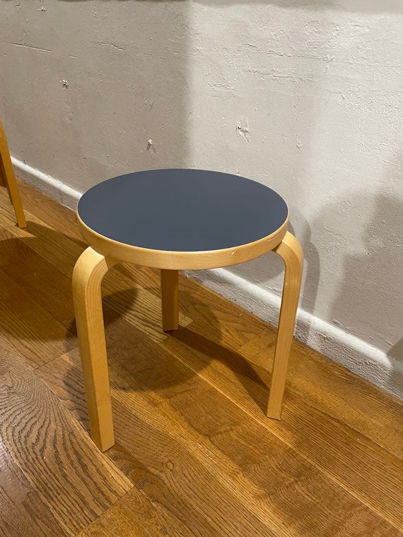 ナル様購入用ページ Artek スツール60 scorp別注リノリウム 2013年から別注を続ける18色展開｜Artek / Stool 60 スコープ別注