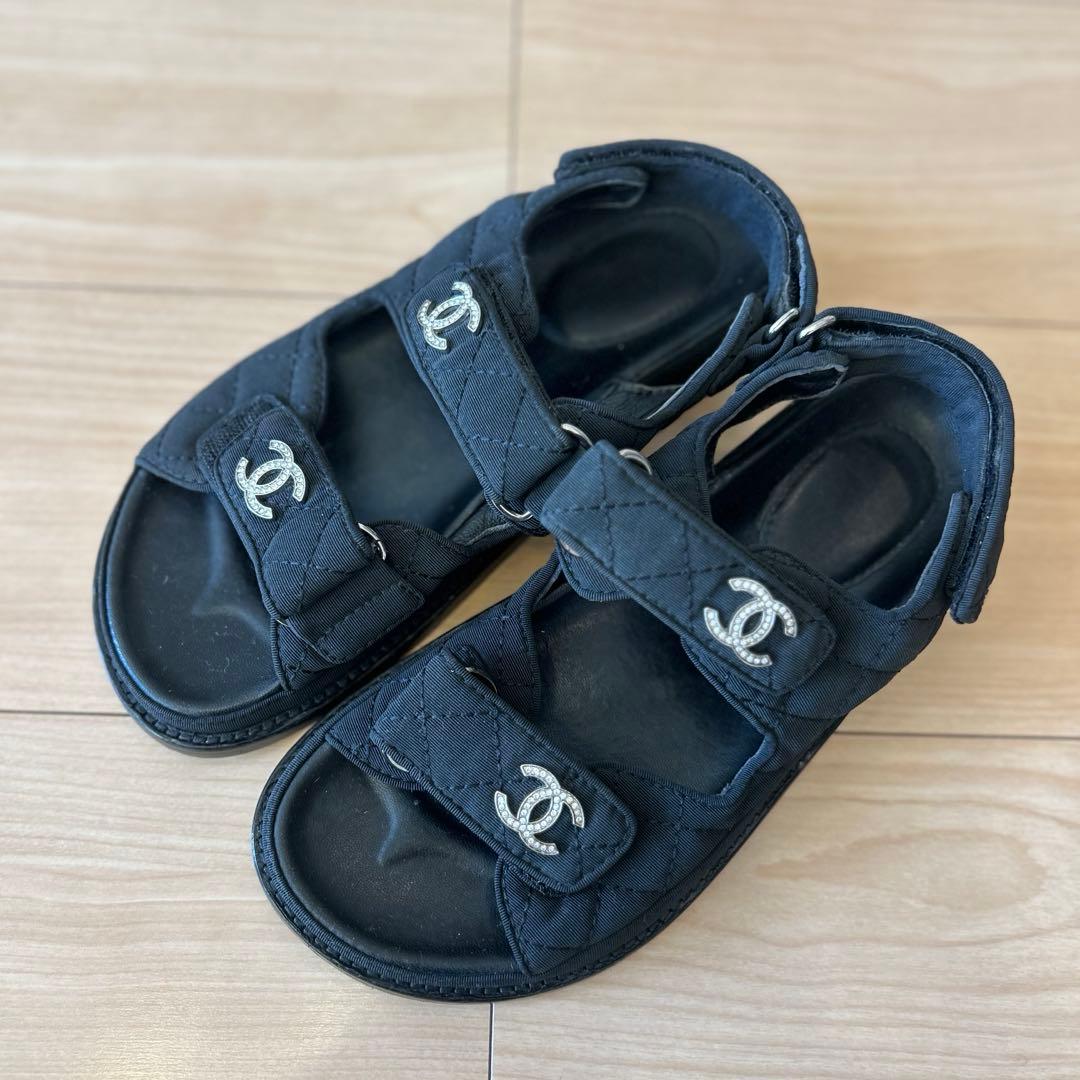 CHANEL ブラック スポーツサンダル　36 CHANEL シャネル サンダル スポーツ ロゴ ココマーク マトラッセ 黒