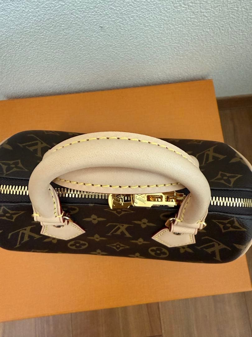 Jasmine　ストラップ無し