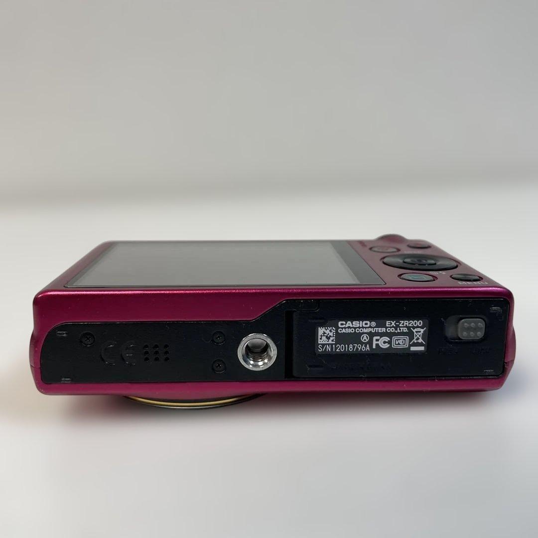 動作確認済】CASIO EXILIM EX-ZR200 デジカメ - メルカリ
