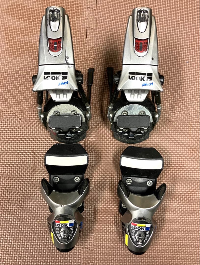 Look pivot18 ターンテーブルビンディング PIVOT 2.0 18 GW B115 BLUE STEEL | ピボット | Rossignol