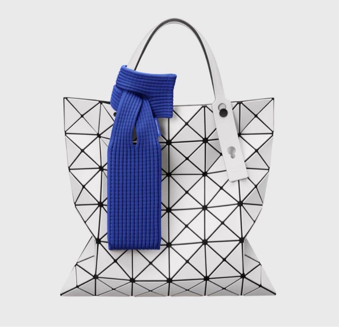 iPhone Pocket by ISSEY MIYAKE ショート サファイア