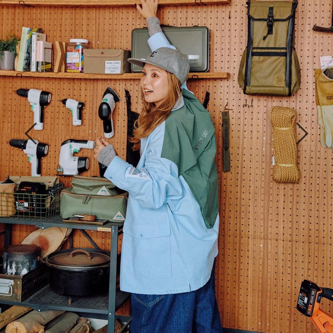 新品】niko and… ニコアンド てぃらバック切り替えシャツ ライトブルー