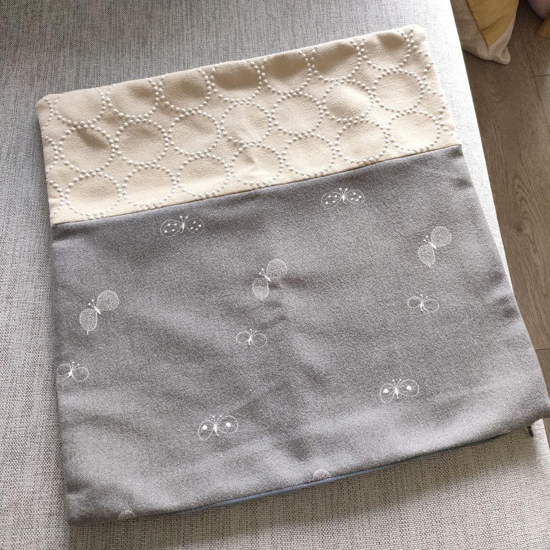 ミナペルホネン クッションカバー グレー/ホワイト CHOUCHO シュニールコットン クッションカバー（クリッパン×ミナ