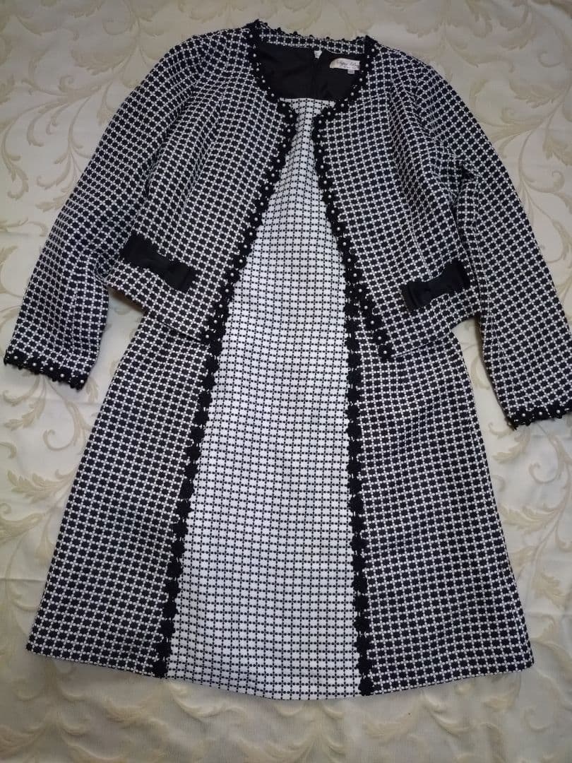 ゆんゆん様　スーパービューティー　ひざ丈ワンピースとジャケット　42 ゆんゆん様 スーパービューティー ひざ丈ワンピースとジャケット 42