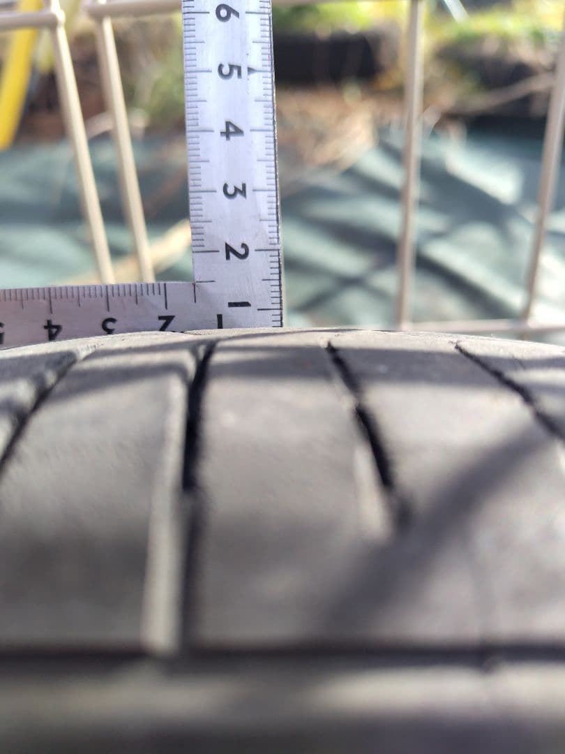 《直接引取限定》バッドラッカーIV 18㌅ タイヤセット