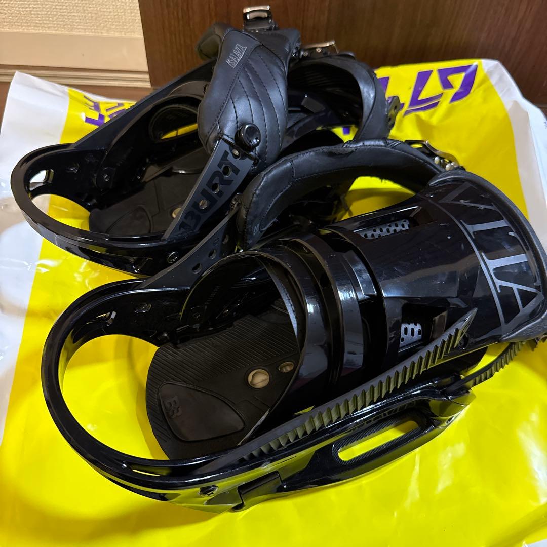 バートン Burton Mala Vita スノーボードビンディング Men's Burton Malavita Re:Flex Snowboard Binding | Burton.com