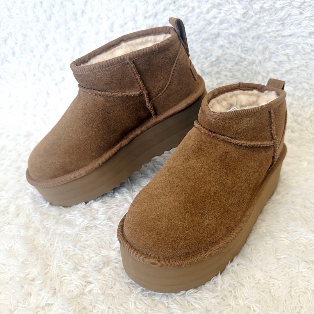 未使用 UGG クラシック ウルトラ ミニ プラットフォーム 厚底 23cm UGG Australia（アグオーストラリア） ブーツ 「UGG」クラシック