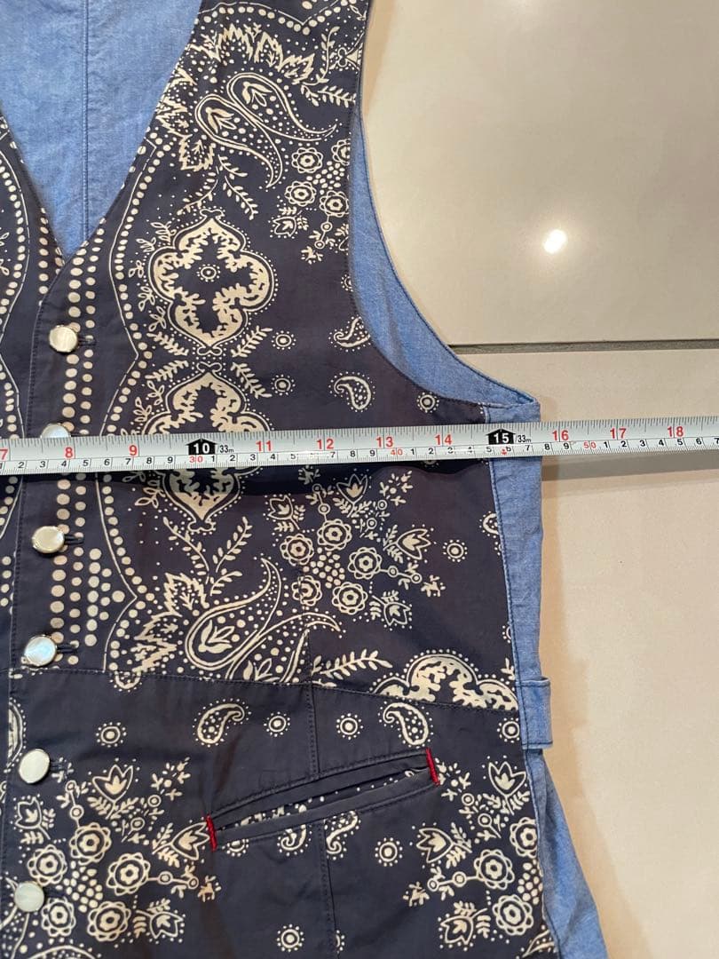 ボーイズマーケット別注オリジナルバンダナ柄ベスト(ENPIRE&SONS)