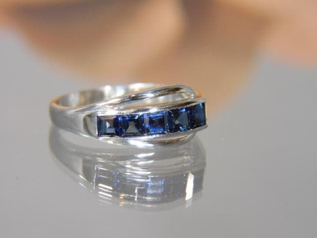 Pt900 サファイア1.02 メレ0.04 リング 14号 訳有 - メルカリ