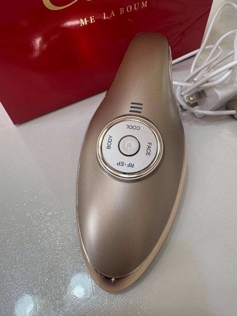 ME LA BOUM Eclat エクラ IKKOプロデュース 美顔器 - メルカリ