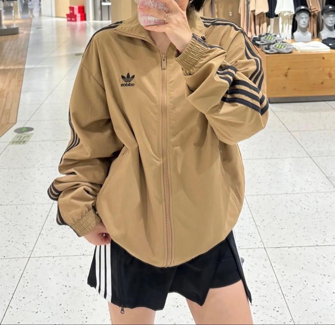 新品 M】当日発送☆アディダス トラックジャケットトップジャージ