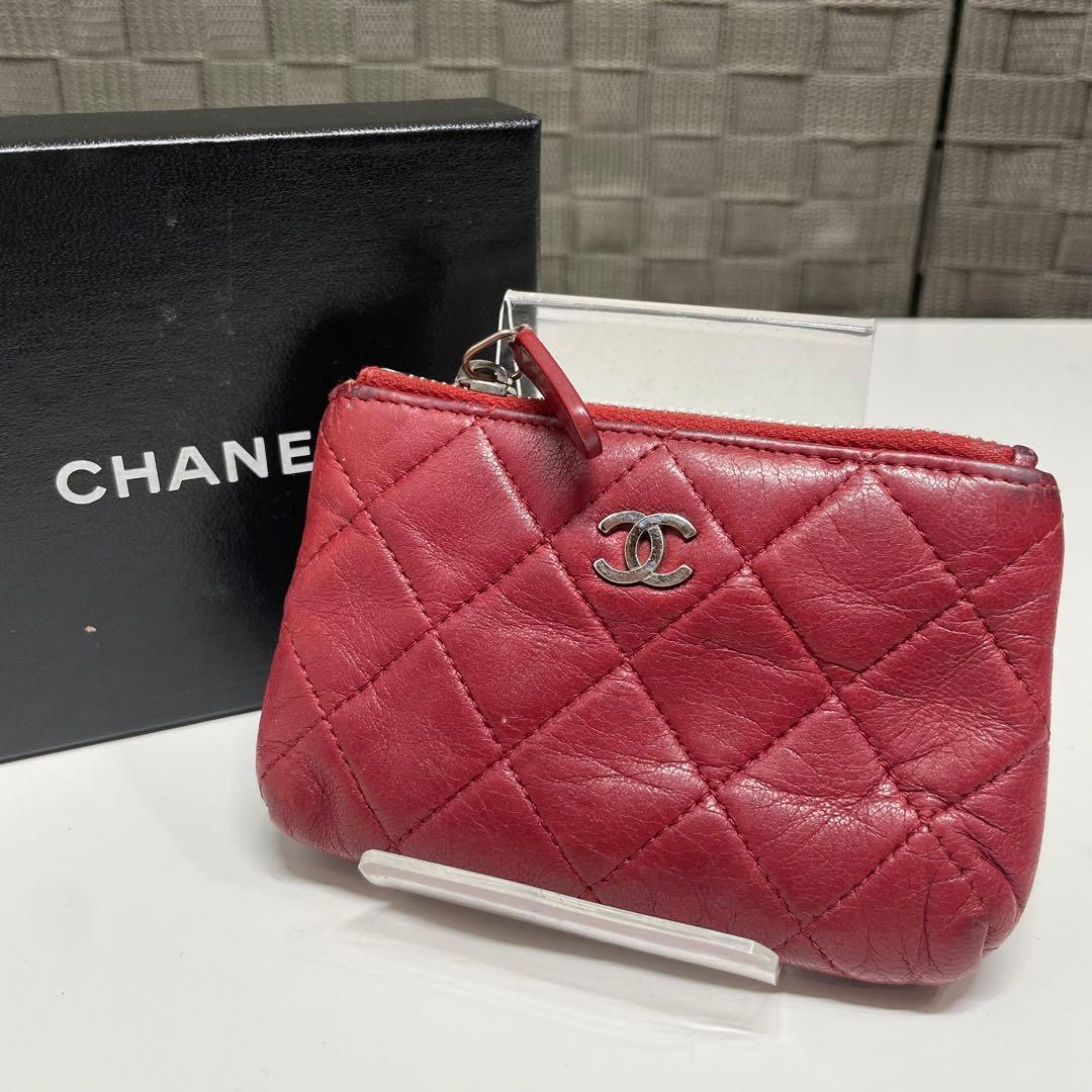 n*i様 CHANEL 赤 レザー ケース　マトラッセ CHANEL(シャネル) / マトラッセ/キャビアスキン/カードケース/レザー