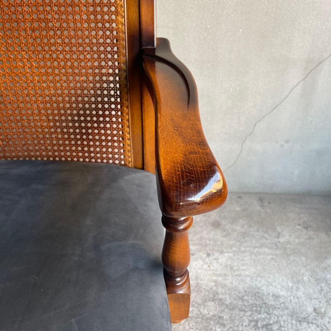 オールドカリモク コロニアルビンテージアームチェア 本革座面張り替え