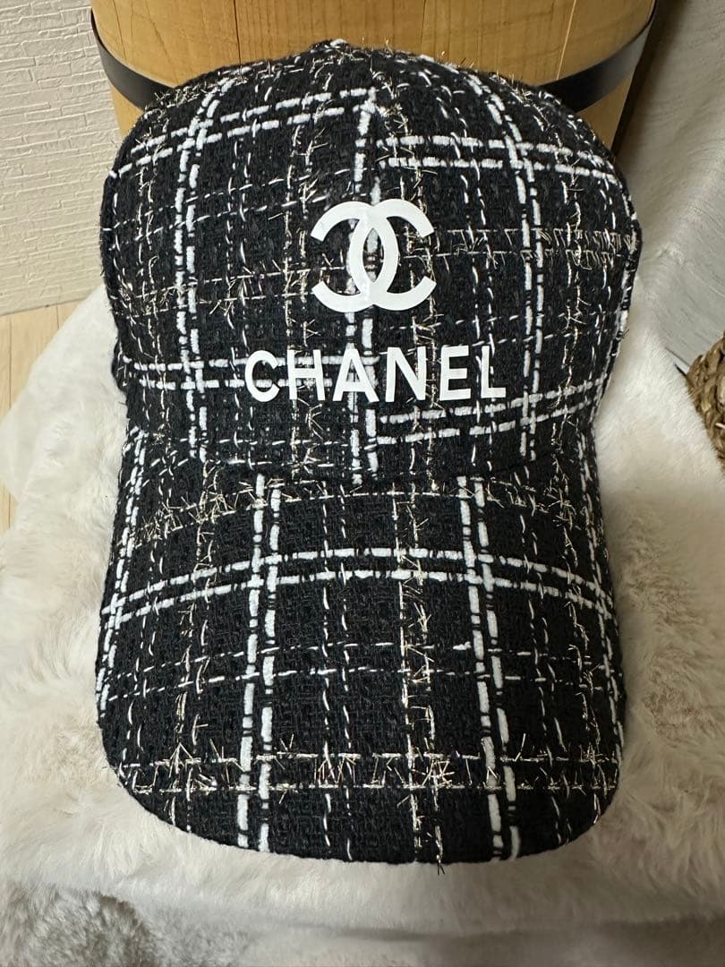 CHANELノベルティチェック柄キャップ 【チェック柄ロゴマークが可愛い