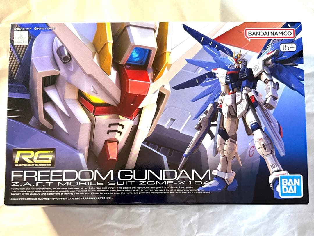 RG フリーダムガンダム&RG νガンダム2点セット 2体セット 》RG RX-93ff νガンダム ＆ RG νガンダム(ファーストロット