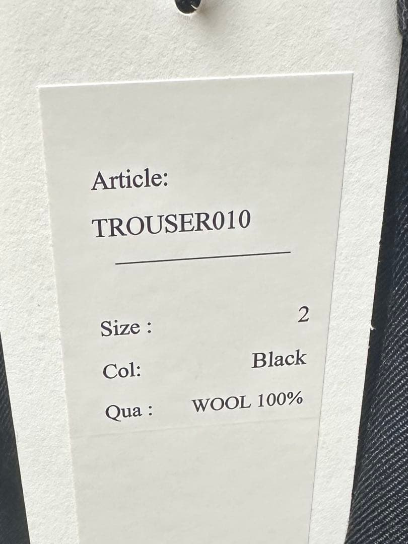 週末限定　HEUGN \"e\" 2 PLEATED TROUSERS