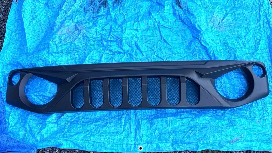 ジムニーjb64 jb74 ノマド⭐︎フロントグリル⭐︎ ジムニー JB64 ジムニーシエラ JB74 ジムニーノマド JC74 フロント