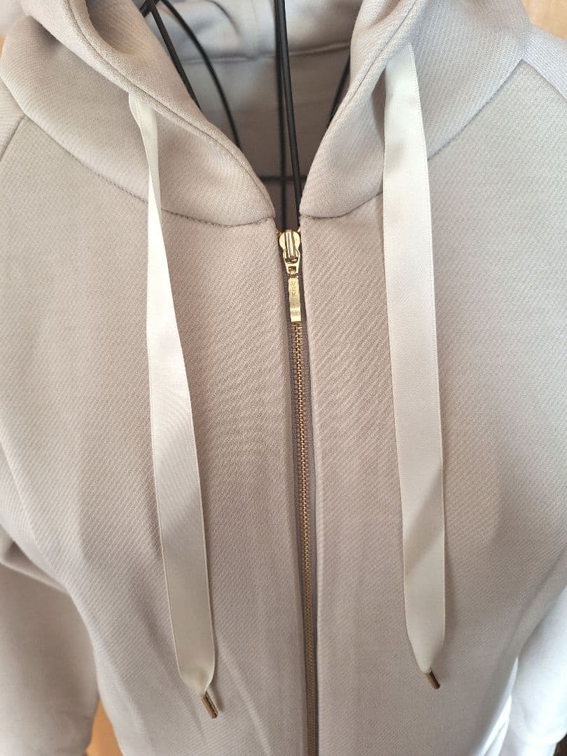 overE ソフトダンボールパーカー (90/エクリュ) - メルカリ