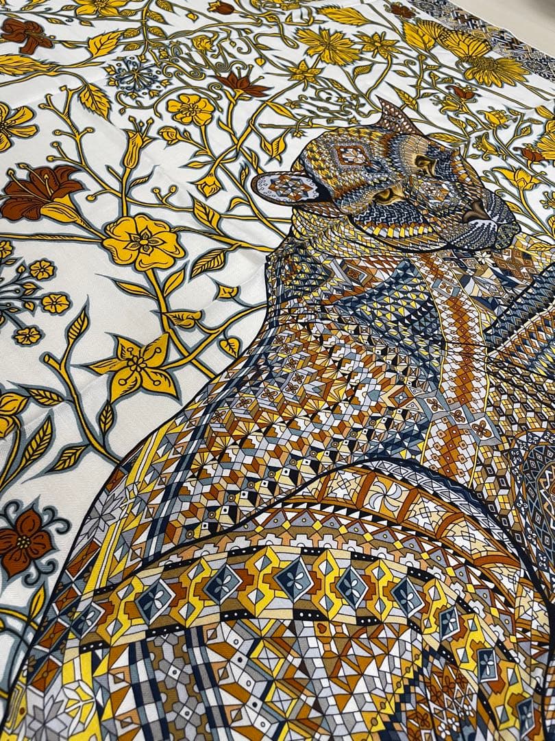 新品未使用　エルメス　カレジェアン《ジャガーとハチドリ》