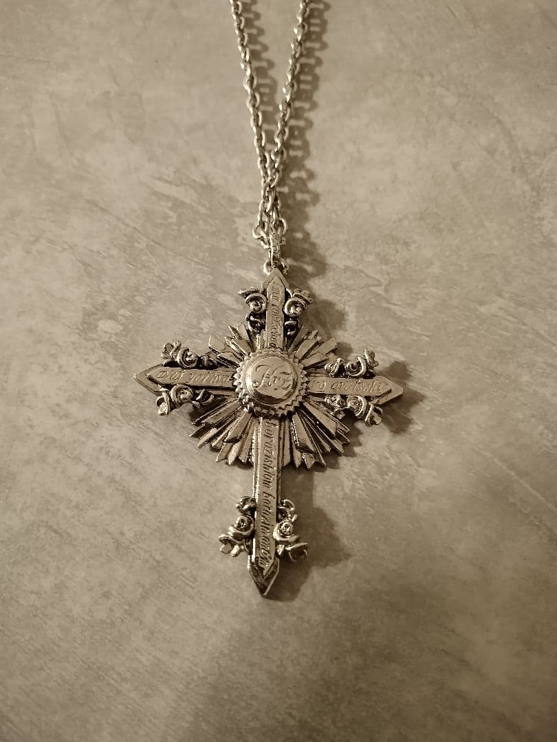 尾崎南 Kreuz ペンダント双神の十字架レプリカ - メルカリ