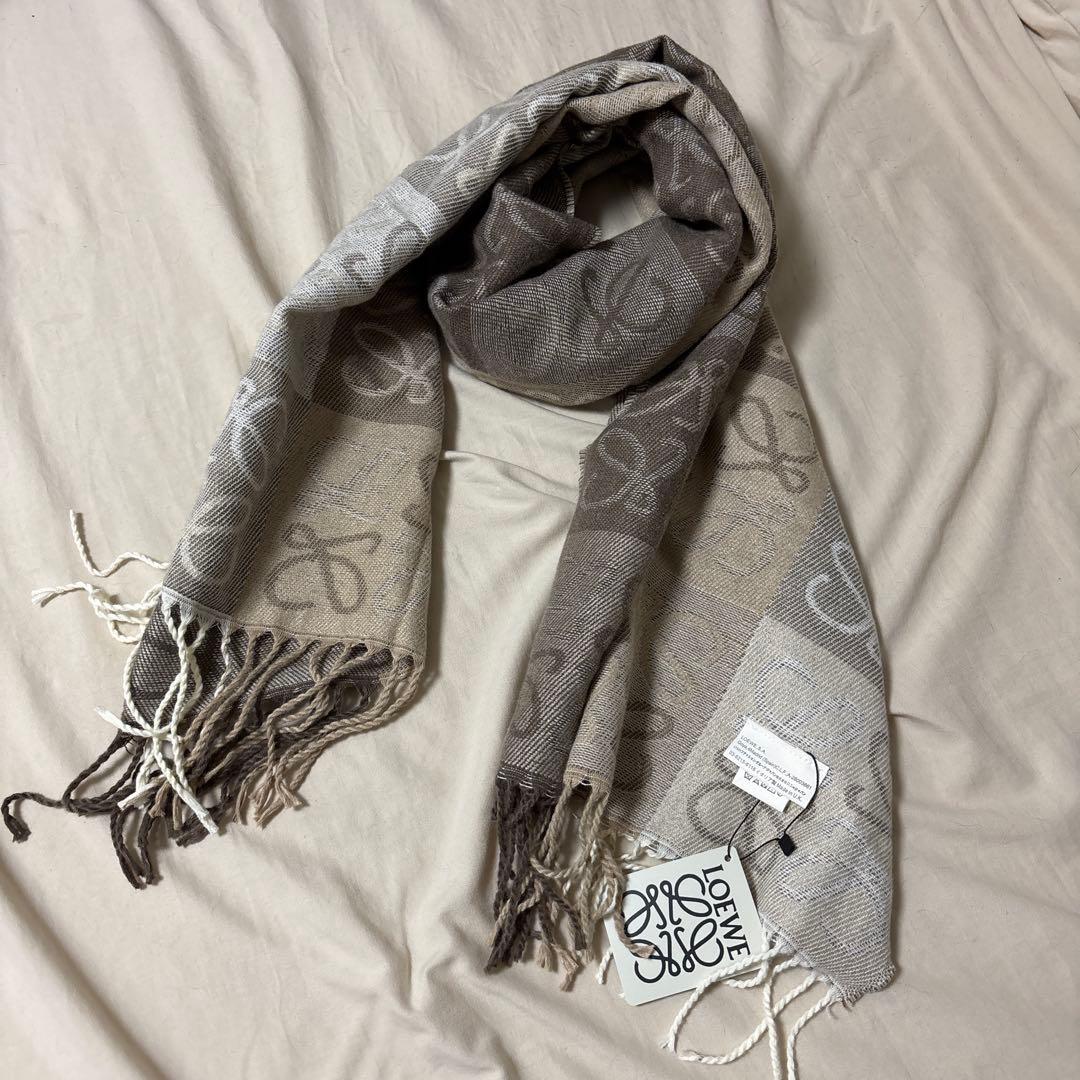 パターン入りマフラー ベージュ系 マフラー（ベージュ系）一覧 - WEAR