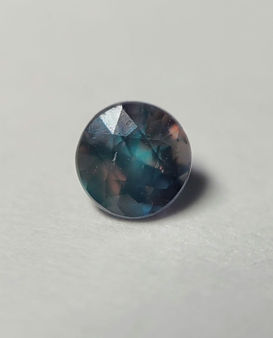 美しいカラーチェンジ!!★ブラジル産アレキサンドライト★オーダー受付中 天然アレキサンドライト 0.61ct 【美濃色&激変】 ブラジル GIA鑑別