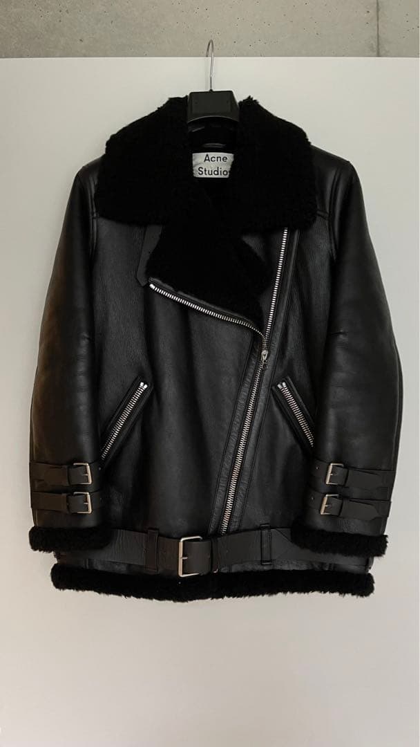 Acne studios ムートンレザー 34サイズ 極美品 - メルカリ