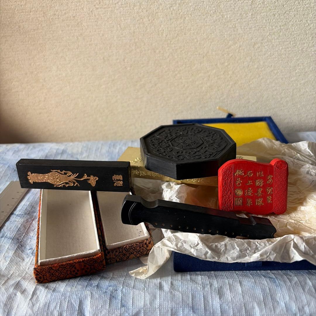 墨 唐墨 朱墨 中国 書画 習字 硯 China