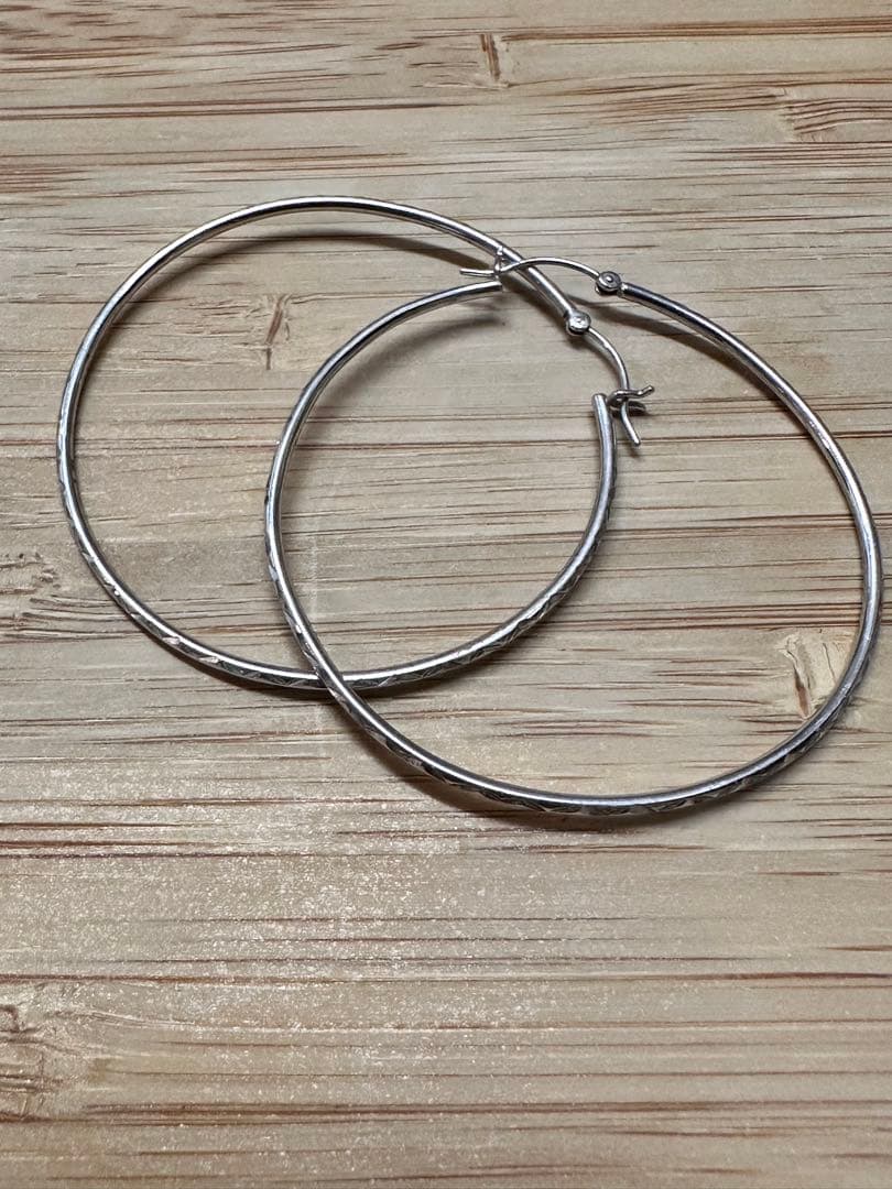 ヴァンドーム青山 VENDOME AOYAMAフープピアス　シルバー色 APAA2155__PT プラチナ フープ ピアス｜ピアス｜ヴァンドーム青山