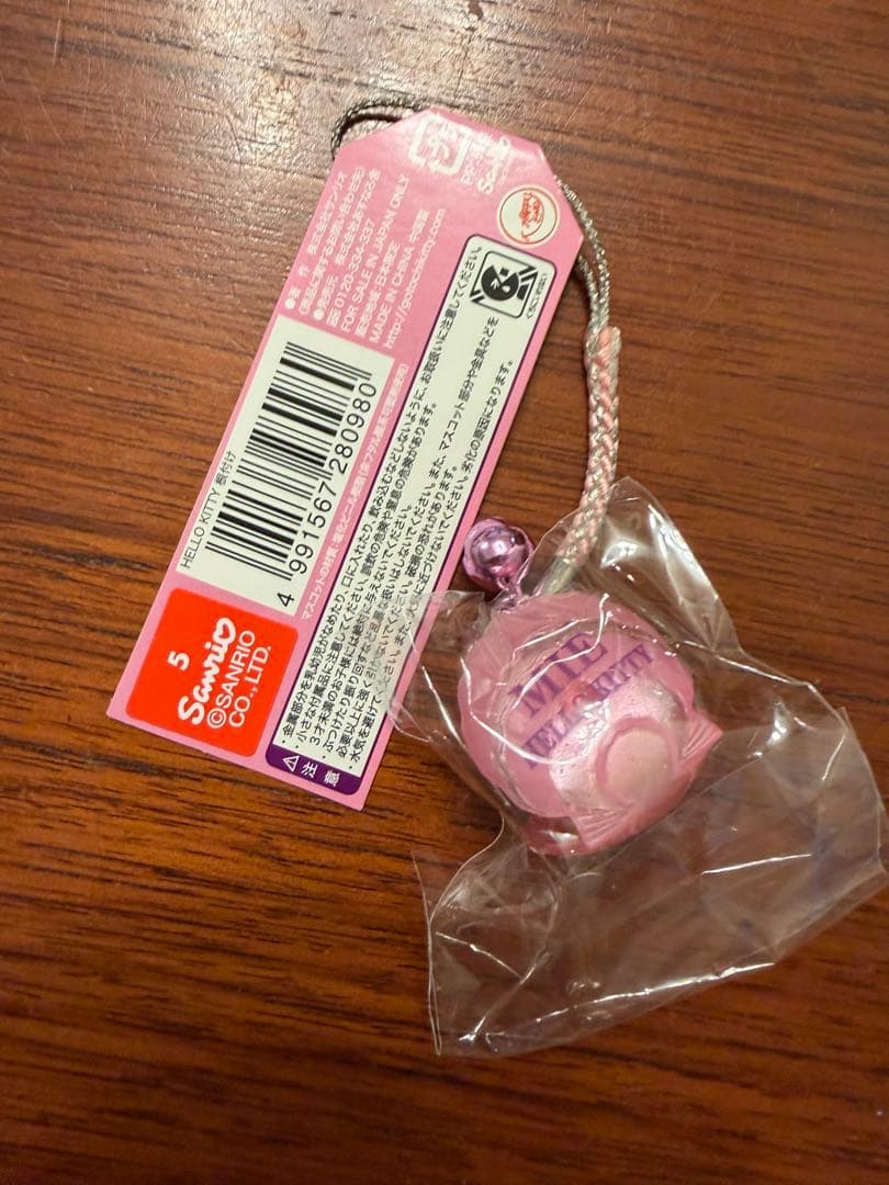 ご当地キティ 真珠 三重 根付けストラップ - メルカリ