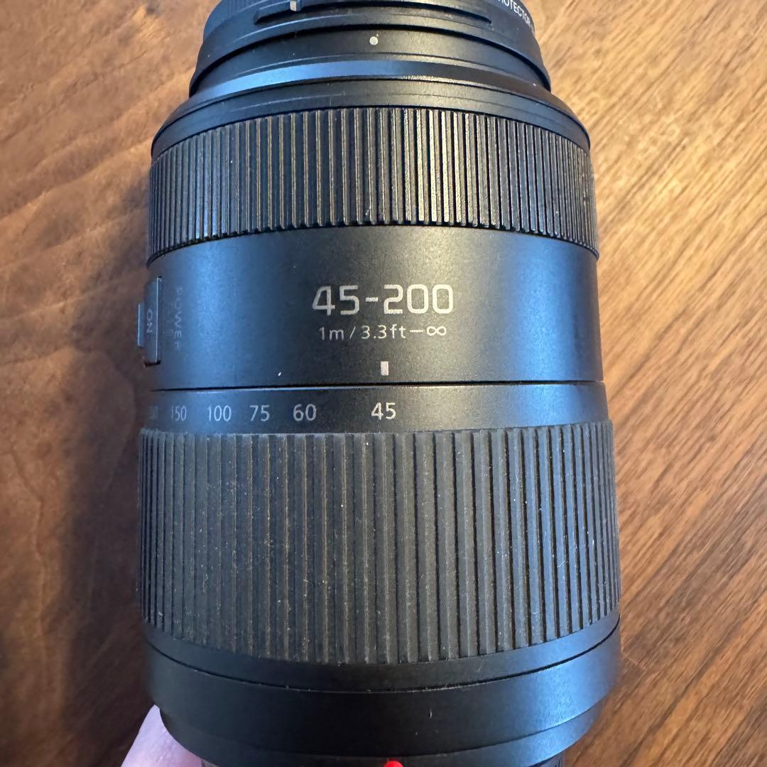 LUMIX G VARIO 45-200mm F4.0-5.6 ズームレンズ