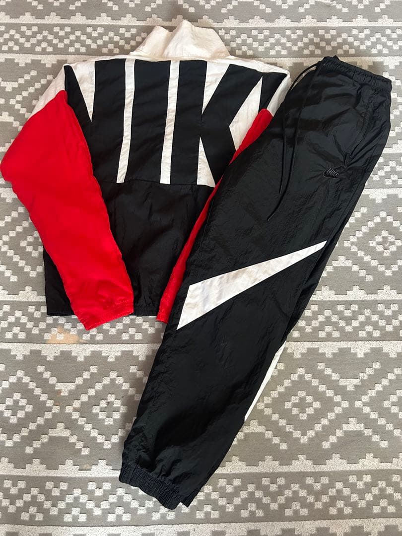 NIKE ナイロンジャケット・パンツセット NIKE（ナイキ） ジャージ 上下 セット セットアップ YTH NSW