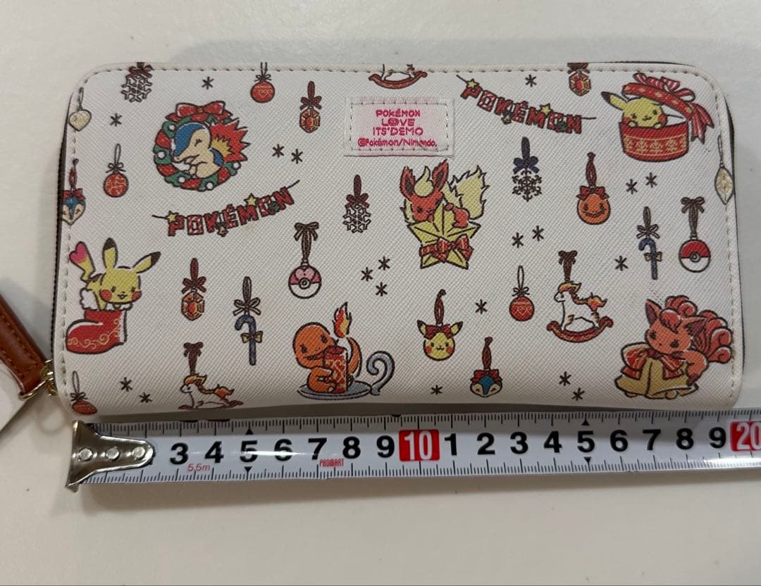 イッツデモ ポケモン クリスマスモーフ長財布 - メルカリ