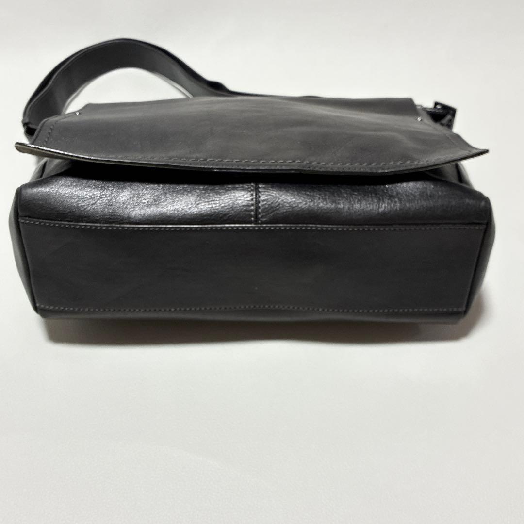 土屋鞄 ツチヤカバン メッセンジャーバッグ ショルダーバッグ 斜め掛け