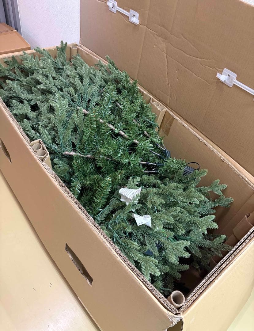 未使用 ☆ コストコ 228cm クリスマスツリー 電飾付き LED 1850個