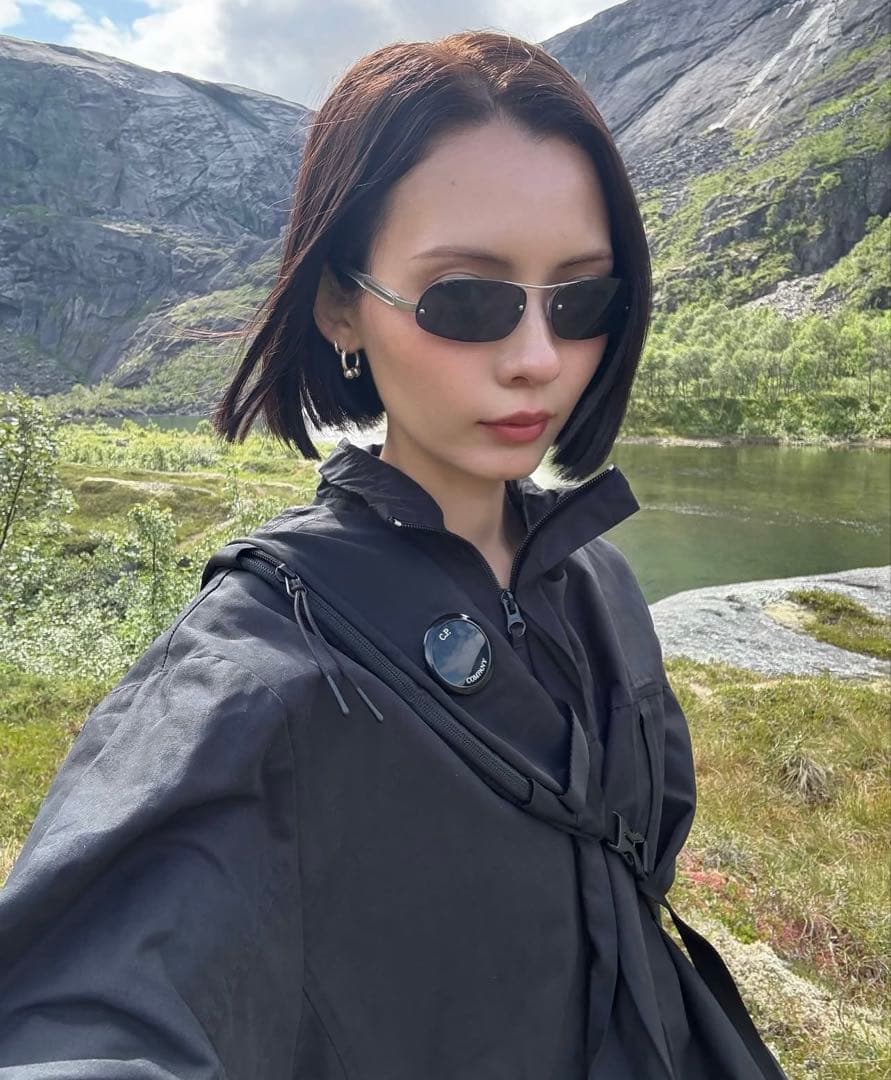 RACHEL着用モデル PRADA リムレス サングラス RACHEL着用モデル PRADA リムレス サングラス - メルカリ