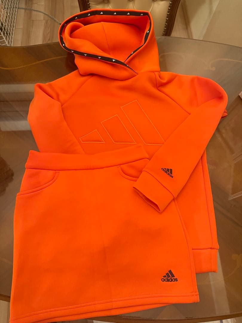 adidas オレンジ フード付きトレーナーとスカート上下 Amazon.co.jp: [adidas Golf] ゴルフスウェット ビックアディダスロゴ