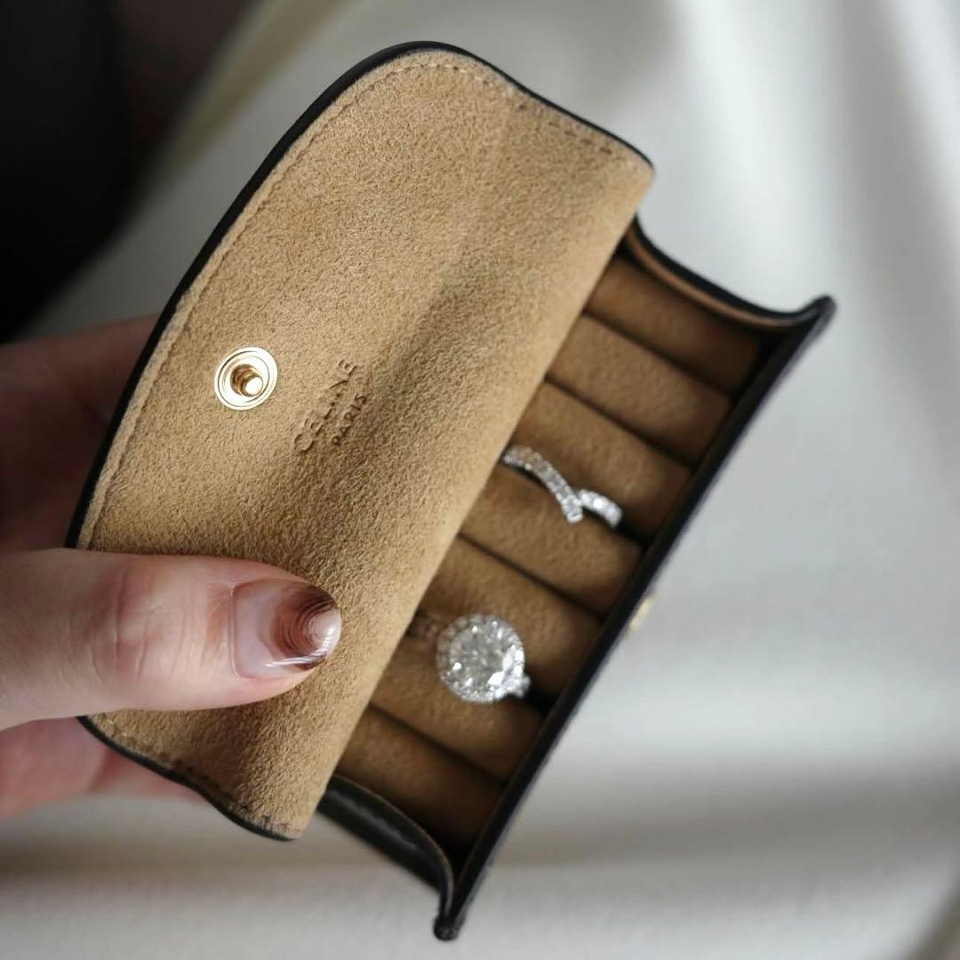 【新品未使用】CELINE セリーヌ リングケース ホワイト トリオンフ小物入れ セリーヌ CELINE リングケース トリオンフキャンバス ホワイト