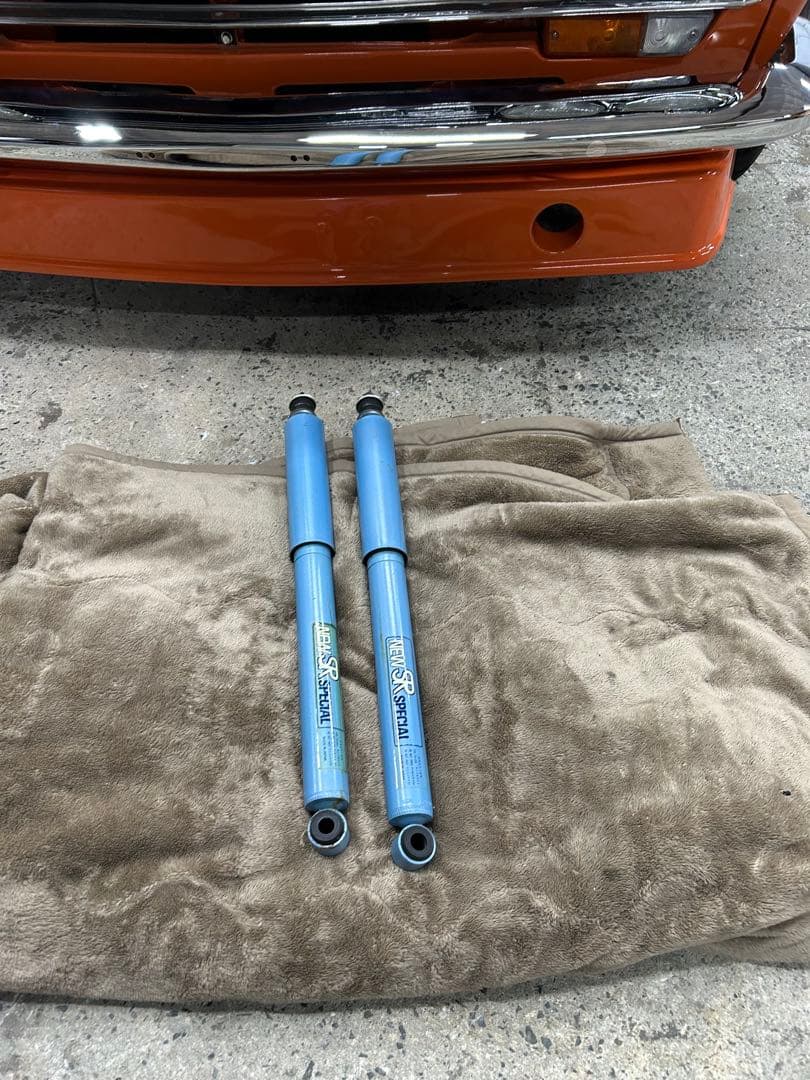 M*S様 510ブルーバード カヤバ　リアショックアブソーバー　早いもの勝ち！ M*S様 510ブルーバード カヤバ リアショックアブソーバー 早いもの勝ち