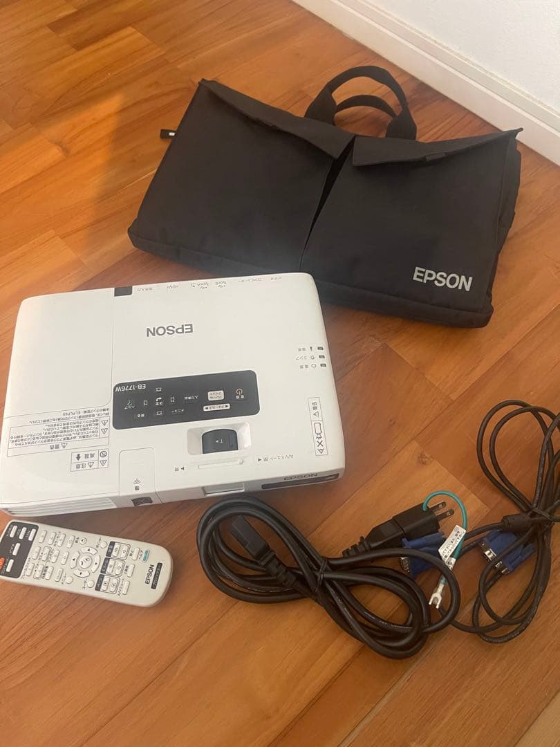 EPSON EB-1776W 使用時間181時間 EB EPSON EB-1776W 使用時間181時間