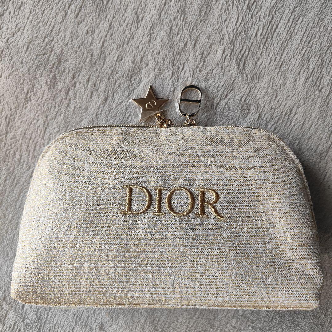 Dior クリスマスコフレ2024 ノベルティポーチ - メルカリ