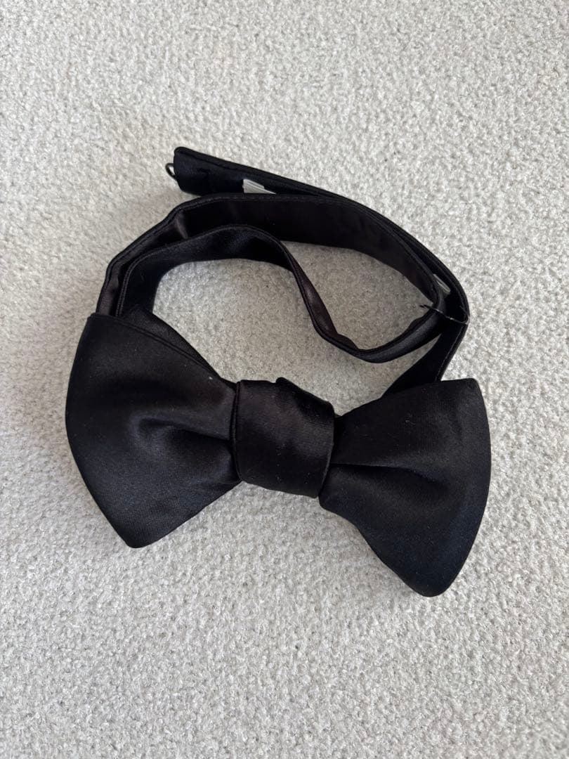 トリートドレッシング 蝶ネクタイ カフス - メルカリ