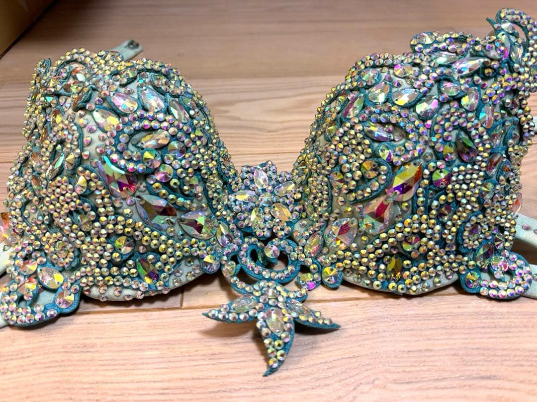 ベリーダンス ミントグリーン衣装 2点セット