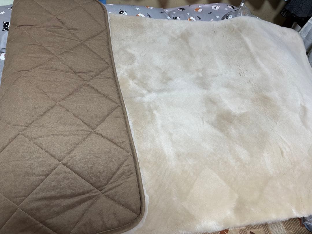 【⚠️即購入NG・プロフ必読】ムートンシーツ（ベージュ）お買い得！ 最高級原皮使用】【ゲルマニウムシート・備長炭シート入り】送料無料