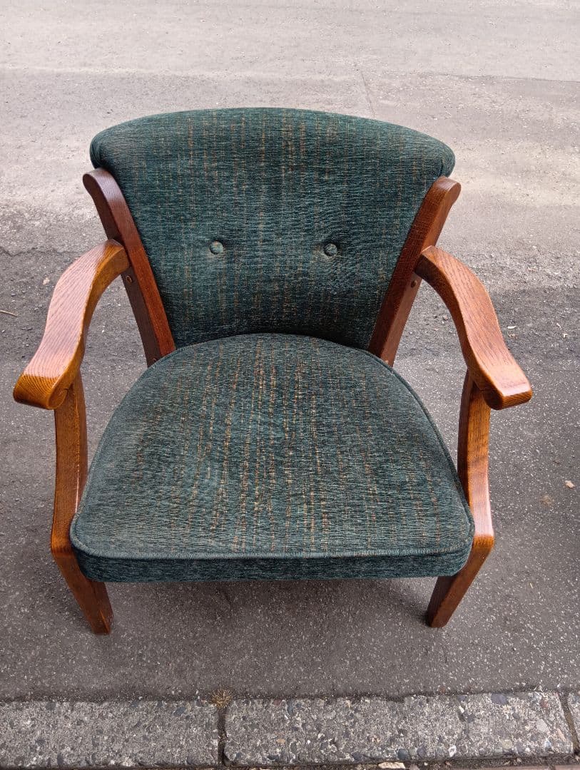 レトロな緑色の椅子　三越家具 花柄 椅子 ダイニングチェアー 緑 グリーン 昭和レトロ 当時物 レトロ