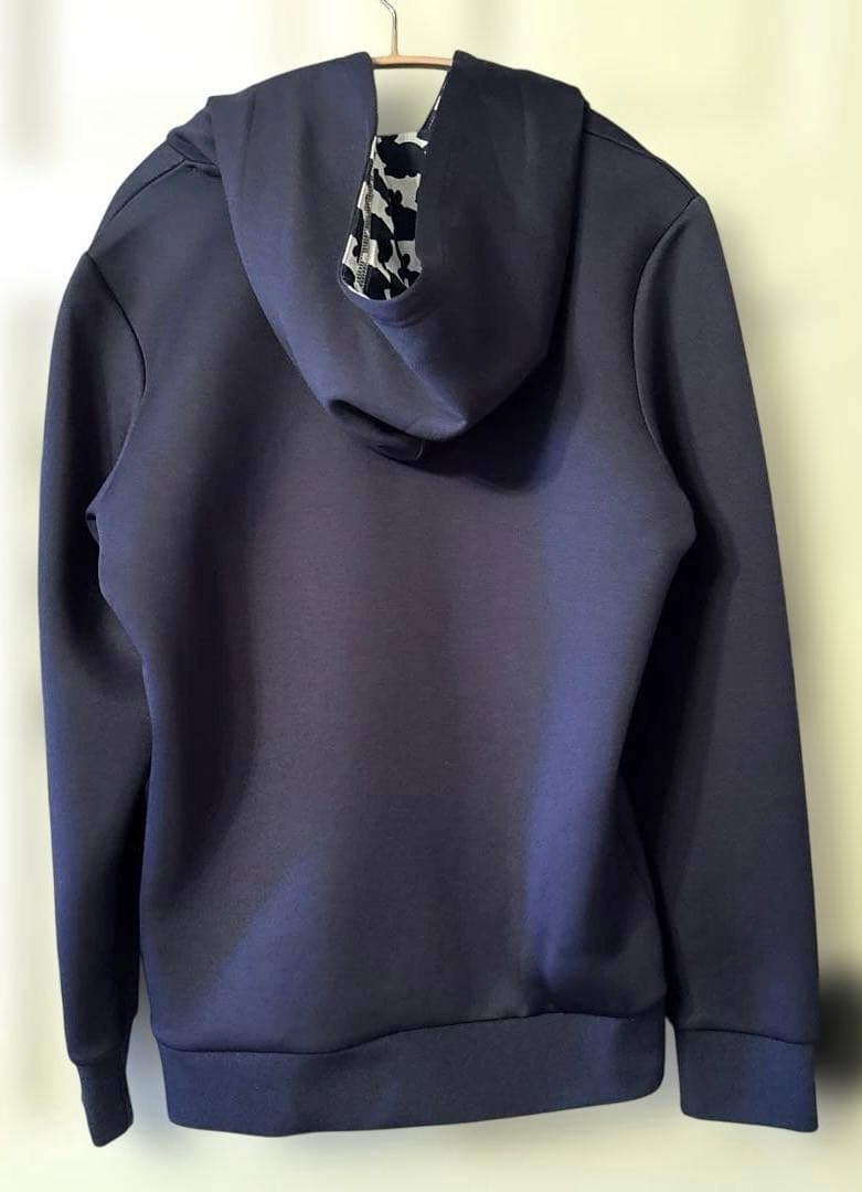 FILA×ウィンザーコラボ 可愛いうさぎシリーズ フード付きトレーナー 紺